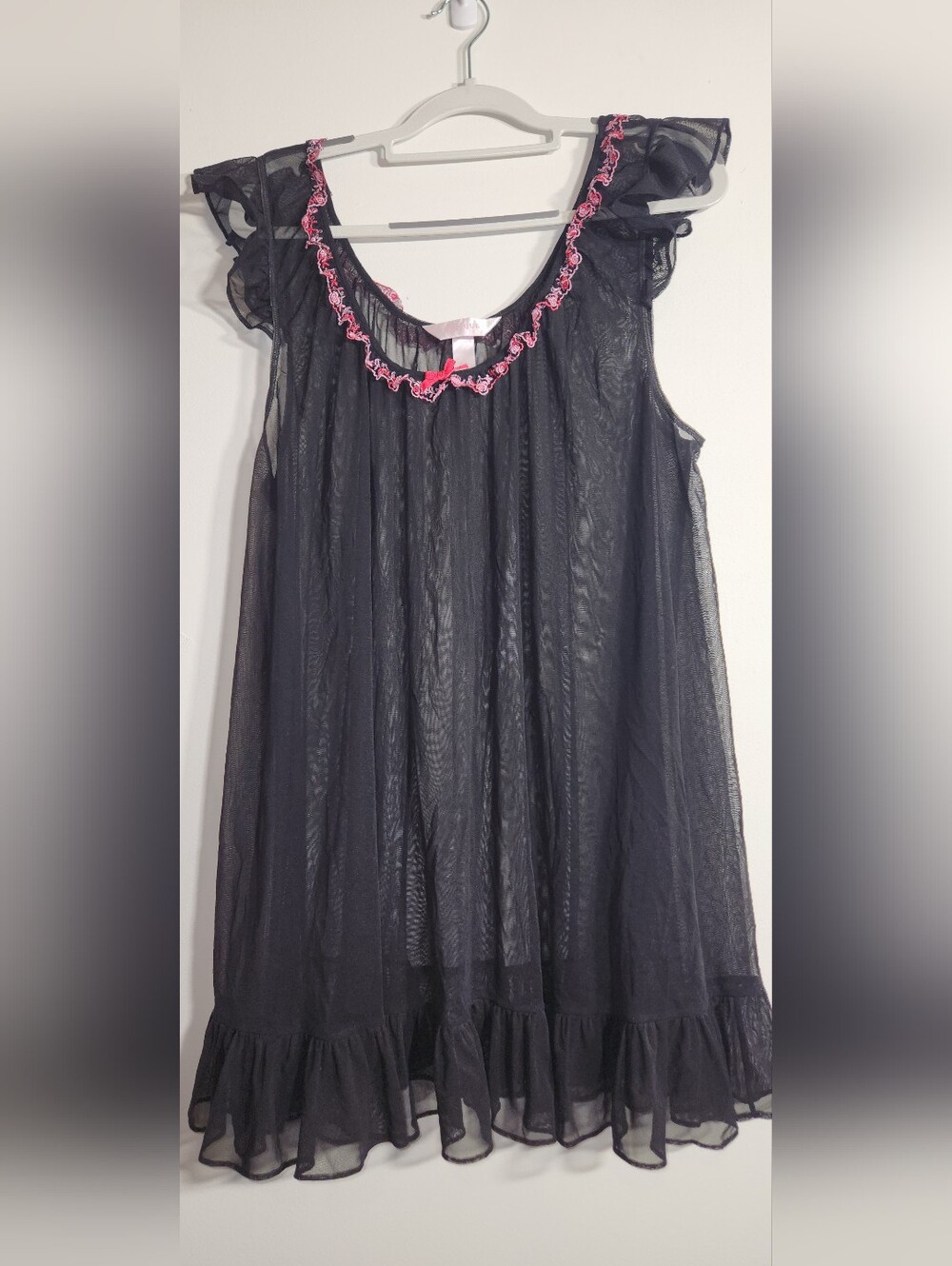 Lane Bryant Cacique Sheer Black Nightdress w/ Pink & Red Flower Trim. 18/20